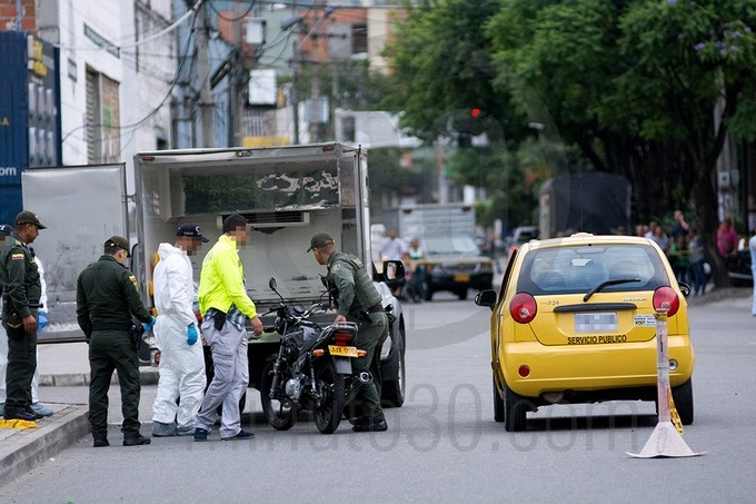 FOTOS: Presunto fletero fue dado de baja en la calle 30A 16 Presunto fletero muere 16