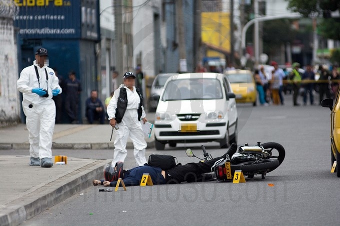 FOTOS: Presunto fletero fue dado de baja en la calle 30A 3 Presunto fletero muere 3