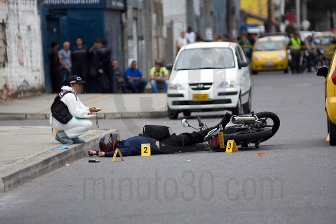 FOTOS: Presunto fletero fue dado de baja en la calle 30A 5 Presunto fletero muere 5