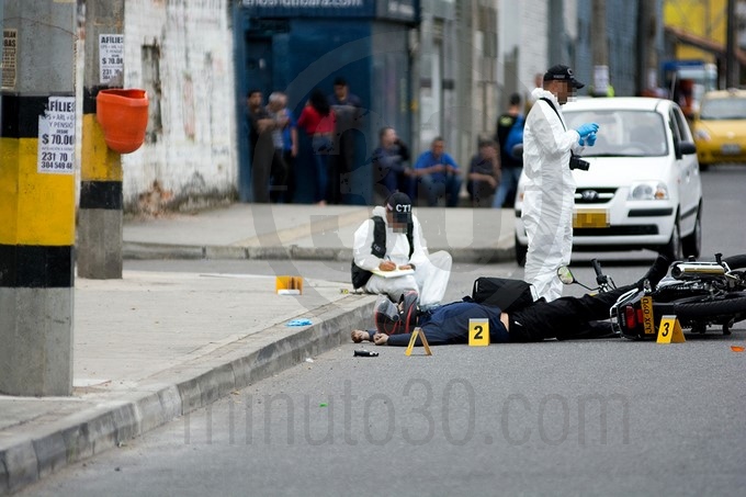 FOTOS: Presunto fletero fue dado de baja en la calle 30A 7 Presunto fletero muere 7