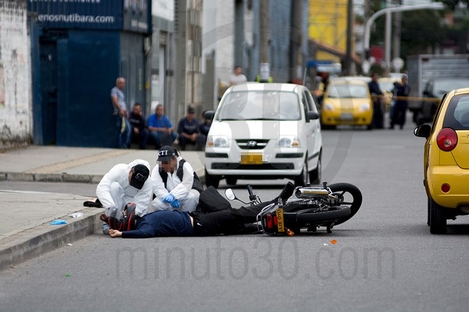 FOTOS: Presunto fletero fue dado de baja en la calle 30A 8 Presunto fletero muere 8