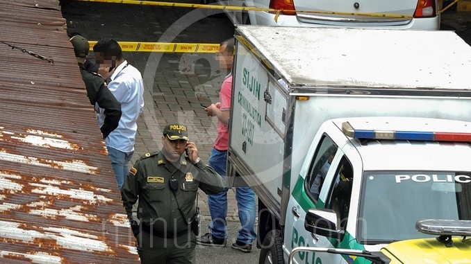 FOTOS y VIDEO: Huésped subió al último piso a tomar un café y decidió saltar al vacío 2 Suicidio_Centro_1.jpg