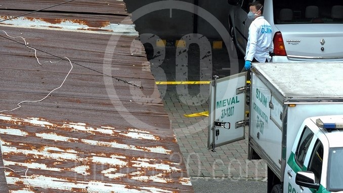 FOTOS y VIDEO: Huésped subió al último piso a tomar un café y decidió saltar al vacío 8 Suicidio_Centro_10.jpg