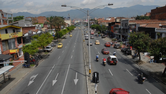 La avenida 33, movilidad, vías, Medellín