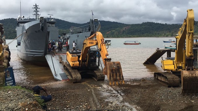 Armada transportó más de 70 toneladas de ayudas humanitarias a Bahía Solano
