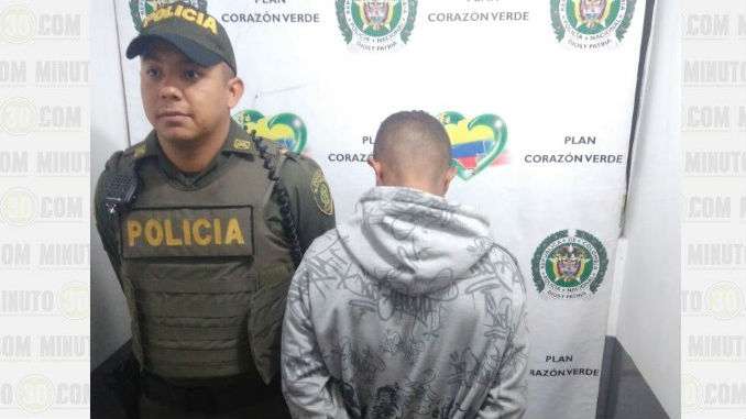 FOTOS: Capturados dos hombres en San Javier con teléfonos móviles hurtados 3 capturado_2