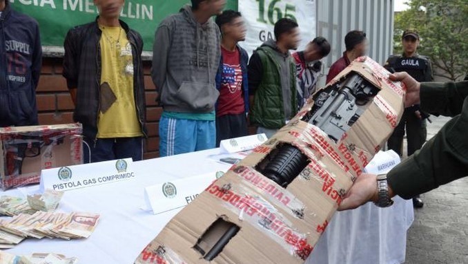 FOTOS: Policía logró capturar a 56 personas en los últimos días en Medellín 3 capturados