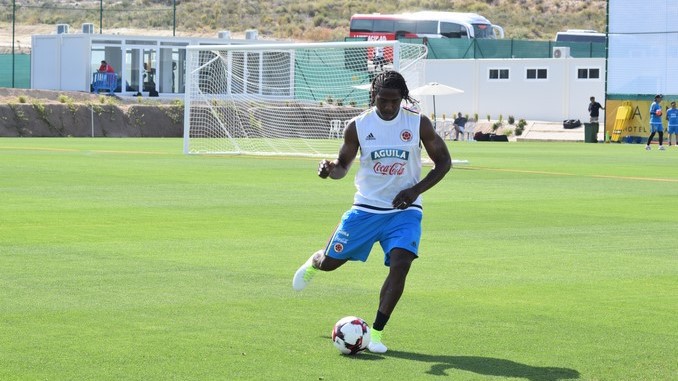 FOTOS: Se mueve la Selección en Alicante, que ya recibió a Giovanni Moreno y Abel Aguilar 7 carlos sanchez seleccion colombia