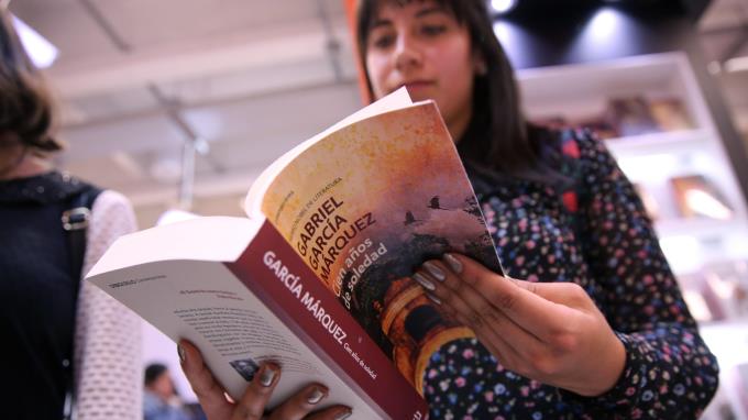 “Cien años de soledad” alcanza, cercana y universal, la mitad de su profecía