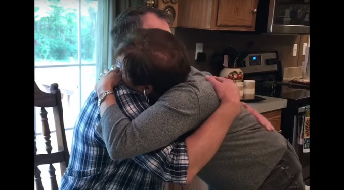 Tomada de Youtube: GwenRobbins