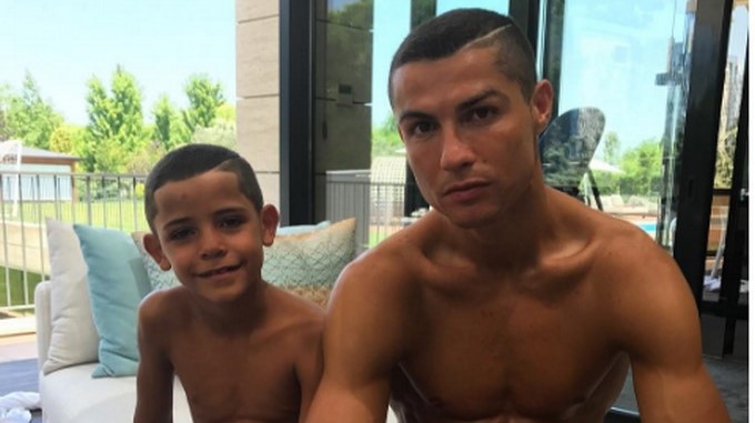 Cristiano Ronaldo junto a su hijo Cristiano Ronaldo Jr/ Tomada de Instagram: @cristiano