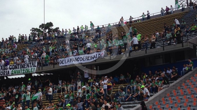 VIDEO Y FOTOS: La frase con la que Reinaldo Rueda hizo explotar la tribuna sur del Atanasio 3 despedida rueda 1