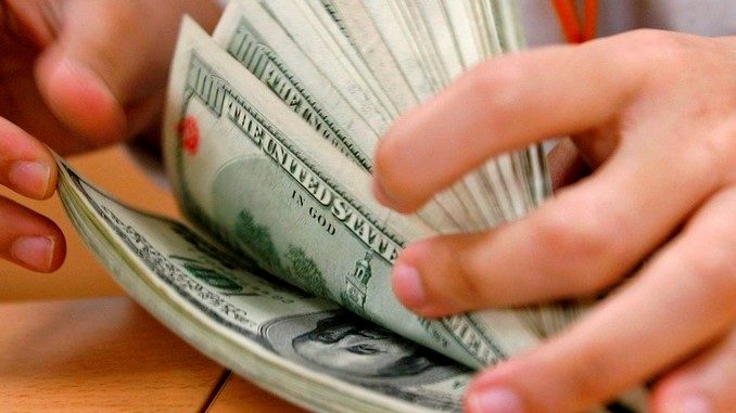 dolares dólares