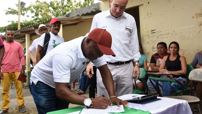 Gobernación de Antioquia inició firmatón en Belén de Bajirá