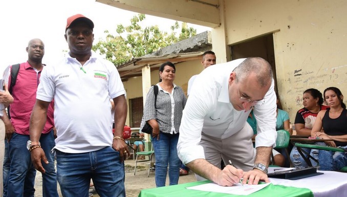 Gobernación de Antioquia inició firmatón en Belén de Bajirá
