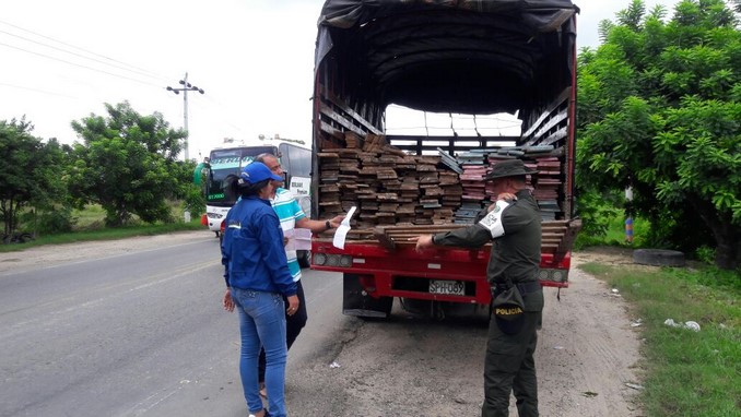 Siete metros cúbicos de madera fueron incautados en vía del Meta