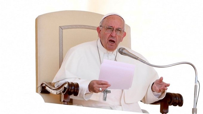 El papa pide una “solución pacífica y democrática” para Venezuela