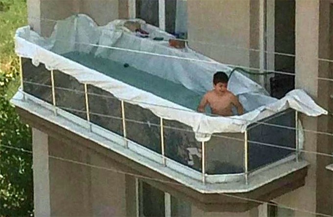 Piscina en el balcón/ Tomada de Gizmodo