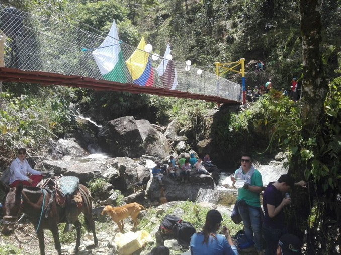 Inauguraron las obras complementarias de dos puentes peatonales en El Carmen de Viboral