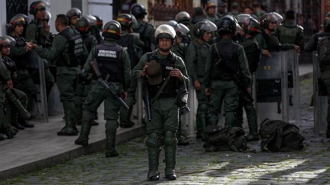Soldados de la Guardia Nacional Bolivariana