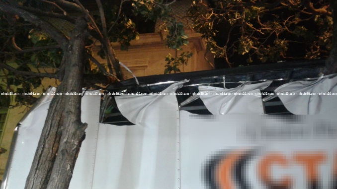 Camion_estrella_contra_Arbol_2