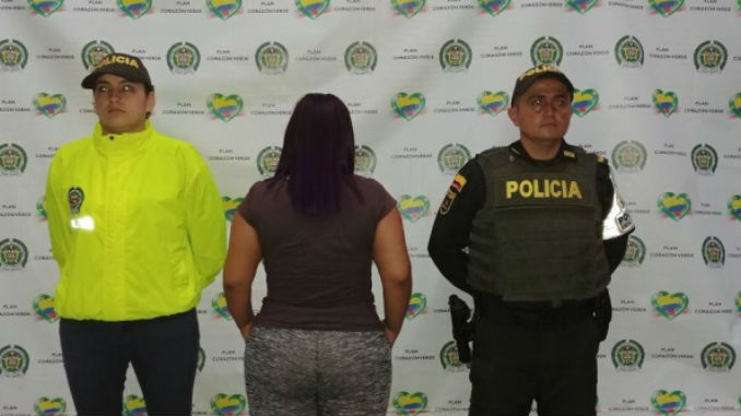 FOTOS: Capturada con 70 litros de licor adulterado 1 Capturada_Licor_Adulterado