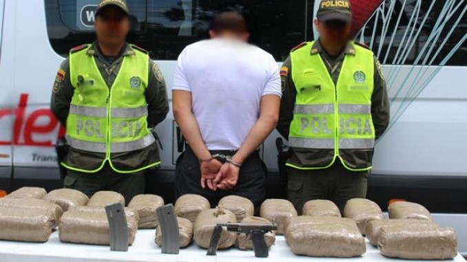 Capturado_marihuana_pistola_Cali