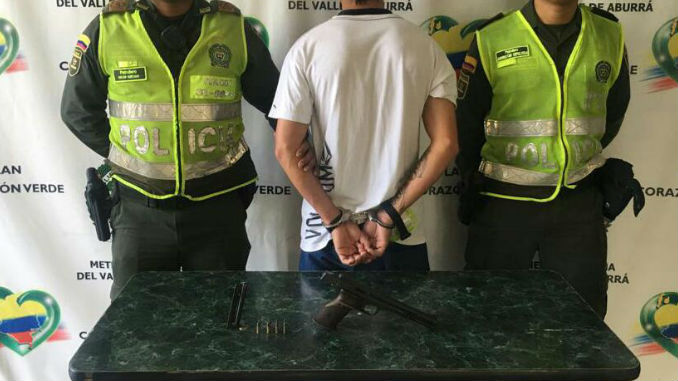 FOTOS y AUDIO: Capturados en flagrancia tres sujetos armados en Itagüí 3 Capturado_porte_ilegal_1
