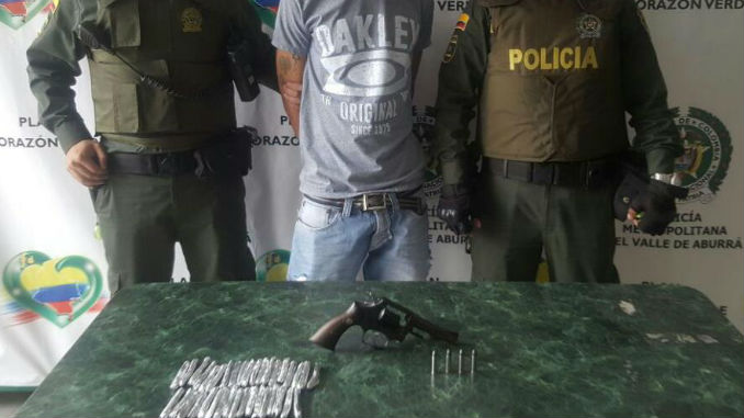 FOTOS y AUDIO: Capturados en flagrancia tres sujetos armados en Itagüí 4 Capturado_porte_ilegal_2