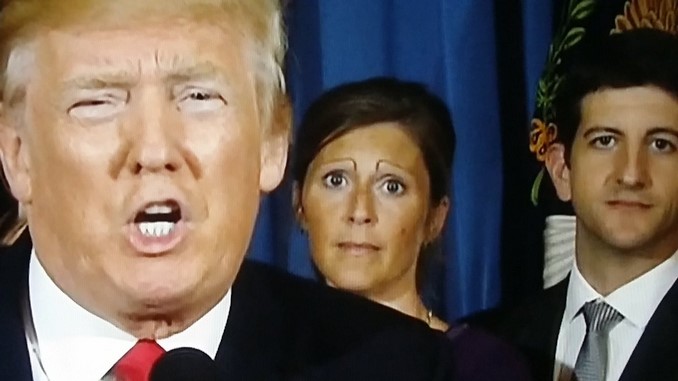 trump_mujer_cejas