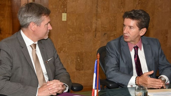 Embajadores de Francia y Corea del Sur se reunieron con el Gobernador de Antioquia