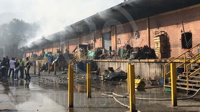 Incendio_Mayorista