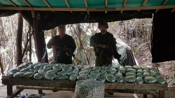 FOTOS y VIDEO: Descubren un tercer 'megalaboratorio' en el Oriente de Antioquia 3 Megalaboratorio_1