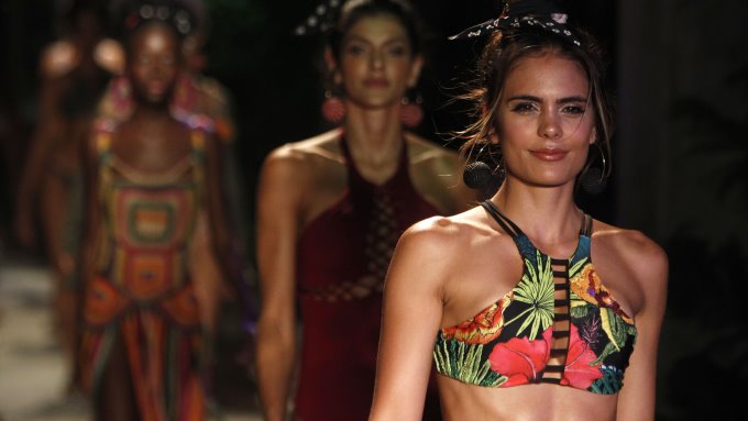 FOTOS Y VIDEO: Las playas del mundo son la pasarela de los trajes de baño colombianos