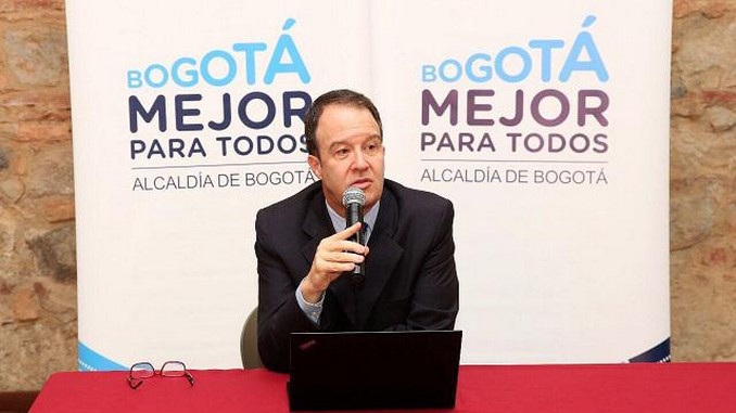 Listos 4 de los 10 requisitos para lograr la financiación del metro de Bogotá 1 El gerente de la Empresa Metro, Andrés Escobar, señaló que se está trabajando a toda marcha para cumplir con todos los requisitos que exige la ley para abrir la licitación para este proyecto antes de finalizar el año.