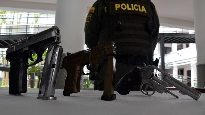 Durante operativos en Altavista, Policía incauta tres armas de fuego 1 armas altavista1