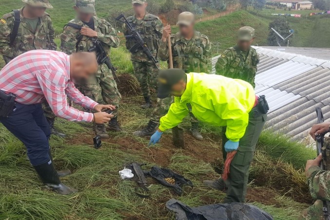 VIDEO Y FOTOS: Así cayó alias 'Bladimir', jefe de sicarios del 'Clan del Golfo' en el Norte antioqueño 4 Así cayó alias 'Bladimir', jefe de sicarios del 'Clan del Golfo' en el Norte antioqueño