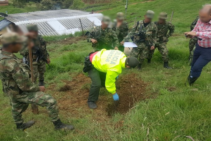 VIDEO Y FOTOS: Así cayó alias 'Bladimir', jefe de sicarios del 'Clan del Golfo' en el Norte antioqueño 3 Así cayó alias 'Bladimir', jefe de sicarios del 'Clan del Golfo' en el Norte antioqueño