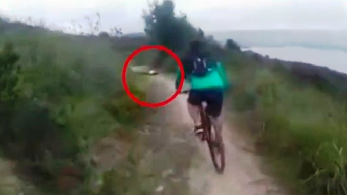 Mientras entrenaban deportistas hallaron en La Calera a ciclista asesinado