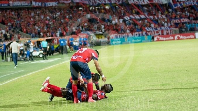 Medellín vuelve a jugar un domingo, y Nacional viaja a Barranquilla para medirse al Junior 1 dim toloza