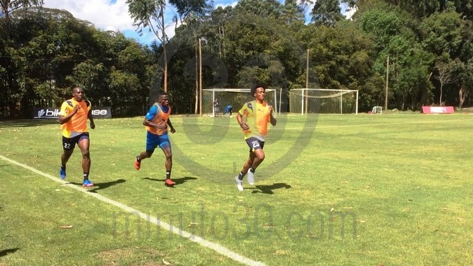 Ídolo del DIM, presente en la práctica 2 entrenamiento DIM juan guillermo cuadrado Copiar
