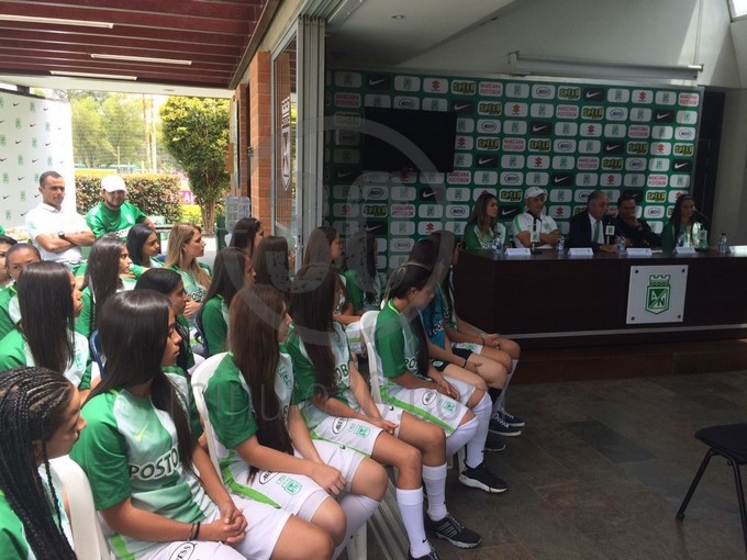 Nacional presenta en sociedad equipo femenino 4 equipo femenino Nacional 1 Copiar
