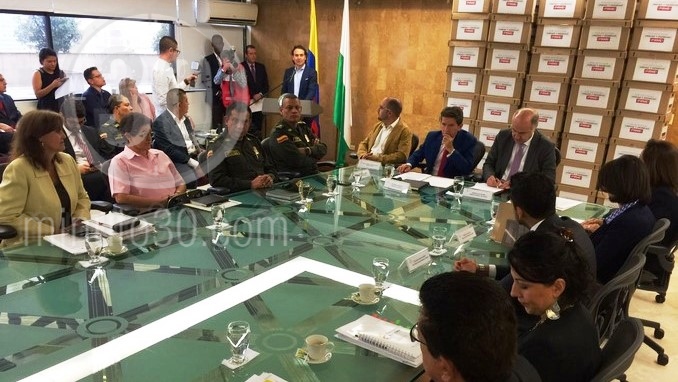 VIDEO: Firman convenio para la adquisición y remodelación de un centro carcelario en Yarumal 6 Firma convenio cárcel Yarumal