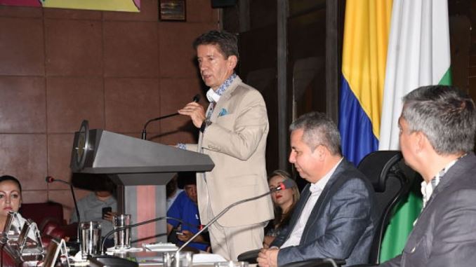 AUDIO: Gobernador Luis Pérez le pidió a la Asamblea apoyo para impedir la creación del ‘Fondo de la Salud’