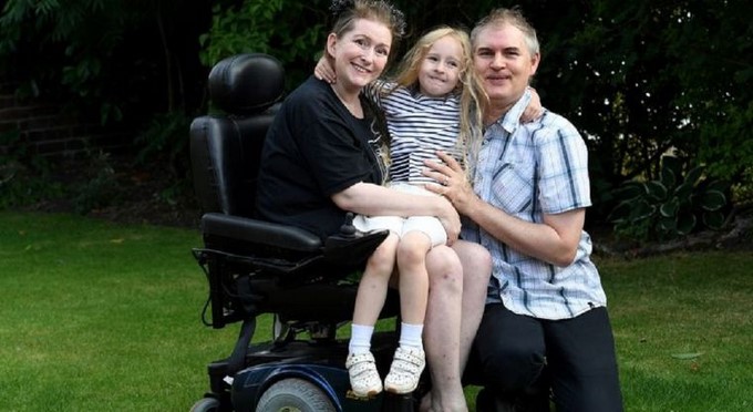 Lucinda, Marri Alice y Tony Allen/ Propiedad de Mirror