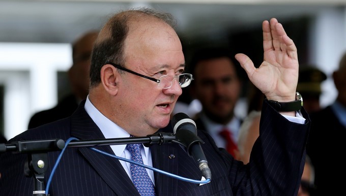El ministro de Defensa de Colombia, Luis Carlos Villegas