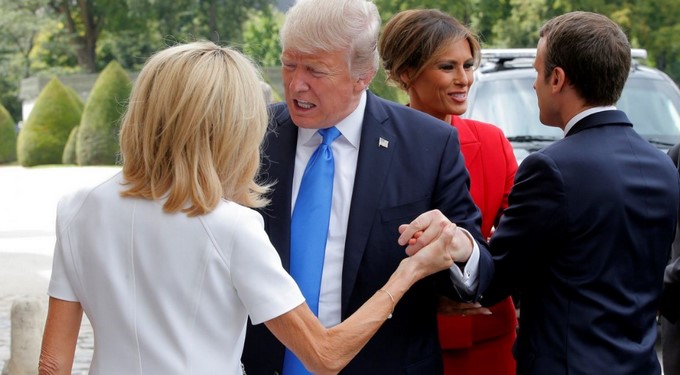 Brigitte Macron, Donald Trump, Melania Trump y Emmanuel Macron/ Captura tomada de Infobae