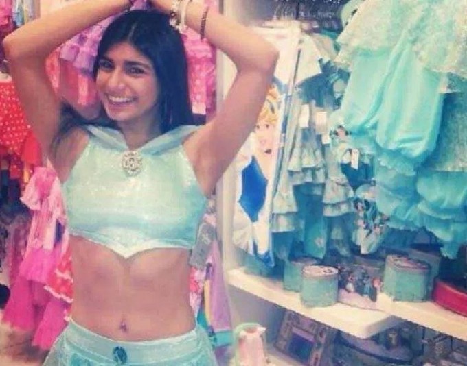 Mia Khalifa antes/ Captura tomada de Youtube: Morboxis
