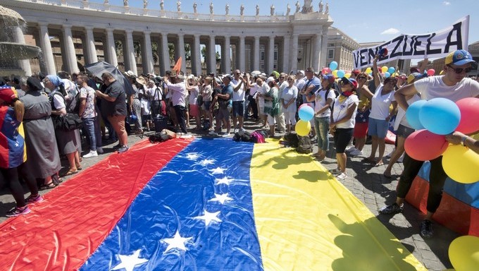 El papa Francisco renueva su oración por la “amada” Venezuela