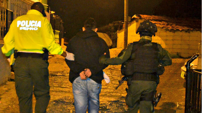 Allanamiento_Policia_Antioquia_El_Laberinto_8
